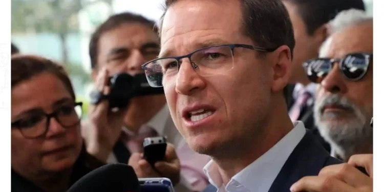 Exige Anaya a Gobernadora de BC pedir licencia