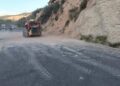 Derrumbe en la carretera estatal 100 provoca cierre parcial