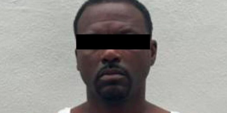 Detienen en Sinaloa a estadounidense vinculado con Los Chapitos