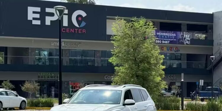 Más de 100 solicitudes ciudadanas reciben seguimiento a través de nueva oficina estatal en San Juan del Río