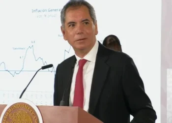 Atribuye Hacienda baja de inflación a control de gasolinas