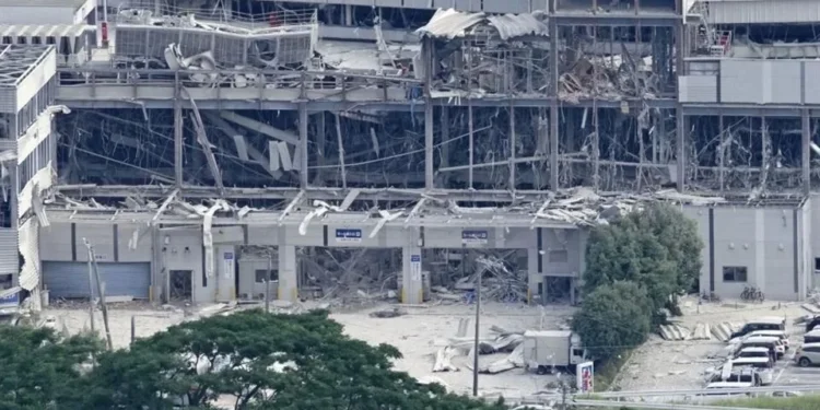 Reporta Japón 13 muertos tras el terremoto de 7.1