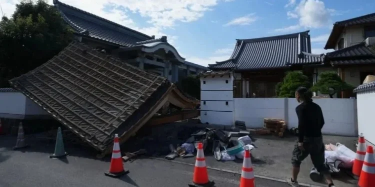 Suman 34 muertos por sismo en Japón