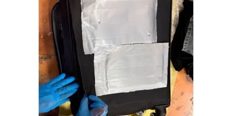 Aseguran 2.7 kilos de ketamina en aeropuerto de Cancún