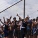 Despliega España militares tras irrupción de migrantes