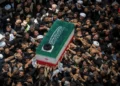 Millones de personas despiden a Alí Jameneí en la ciudad iraquí de Kerbala