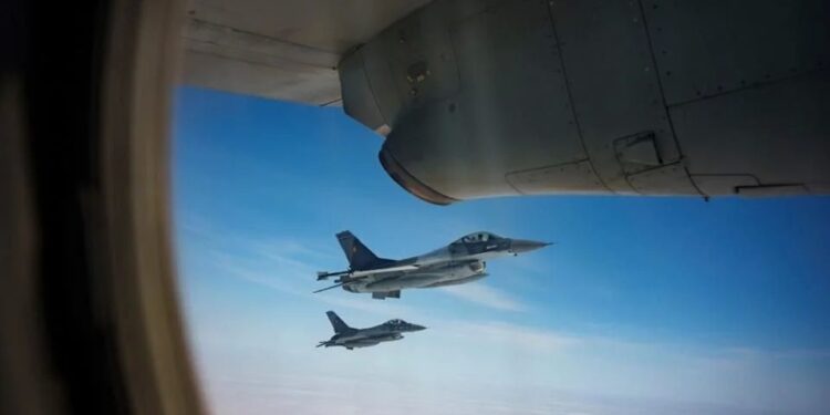 Despliega OTAN aviones tras caída de misil ruso en Polonia