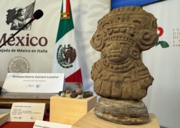 Italia devuelve a México 27 piezas arqueológicas y fósiles precolombinos