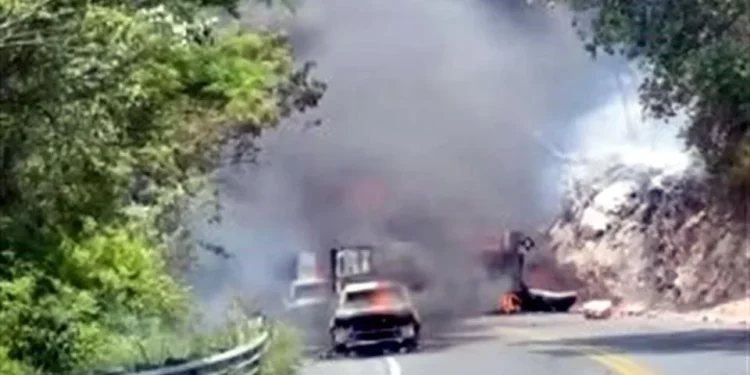 Deja 4 heridos explosión de pipa en la Iguala-Cuernavaca