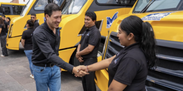 Monsalvo fortalece el Transporte Escolar Gratuito