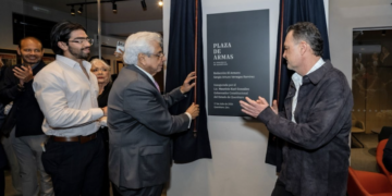 Inaugura Kuri sede de Plaza de Armas