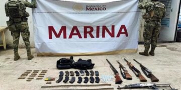 Decomisa Marina armamento y libera a plagiado en Sinaloa