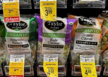 Investigación sigue apuntando a lechuga de México: FDA