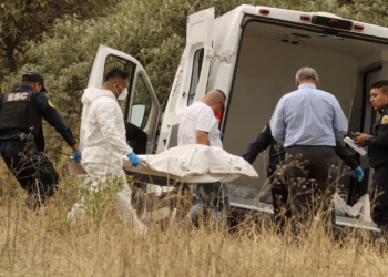 Hallan tres cuerpos sin vida en la carretera Xochimilco-Oaxtepec, en Milpa Alta
