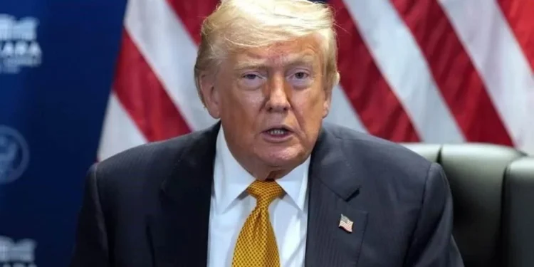 Dice Trump que ICE no suspenderá controles de tráfico