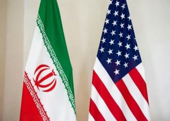 Va Trump contra centrales eléctricas si Irán ataca en Ormuz