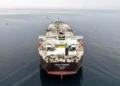 Desiste Trump de tarifa de 20% para barcos que crucen Ormuz
