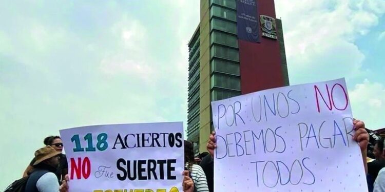 Piden alumnos que pasaron prueba respetar su lugar en UNAM