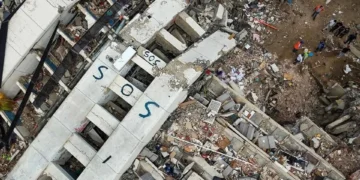 Suman 2 mil 595 las muertes en Venezuela tras sismos