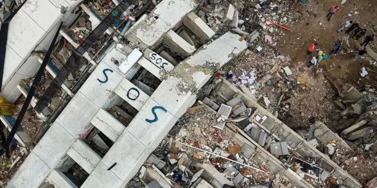 Suman 2 mil 595 las muertes en Venezuela tras sismos