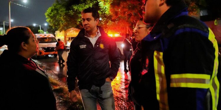 Supervisa Felifer Macías atención por lluvias en Villas de Santiago