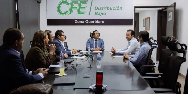Mauricio Cárdenas impulsa mesa de trabajo con CFE para atender inquietudes ciudadanas