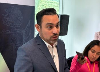 Revisan viabilidad financiera y presupuestal de reformas constitucionales propuestas en congreso