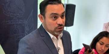 Revisan viabilidad financiera y presupuestal de reformas constitucionales propuestas en congreso