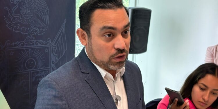 Revisan viabilidad financiera y presupuestal de reformas constitucionales propuestas en congreso