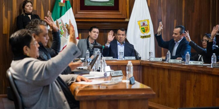 Cabildo de San Juan del Río sesiona para impulsar proyectos municipales
