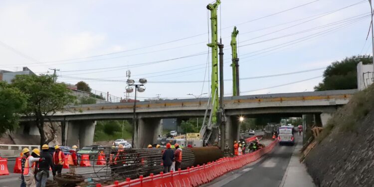 Sólo dos carriles abiertos de sur a norte tras inicio de obras en Bernardo Quintana