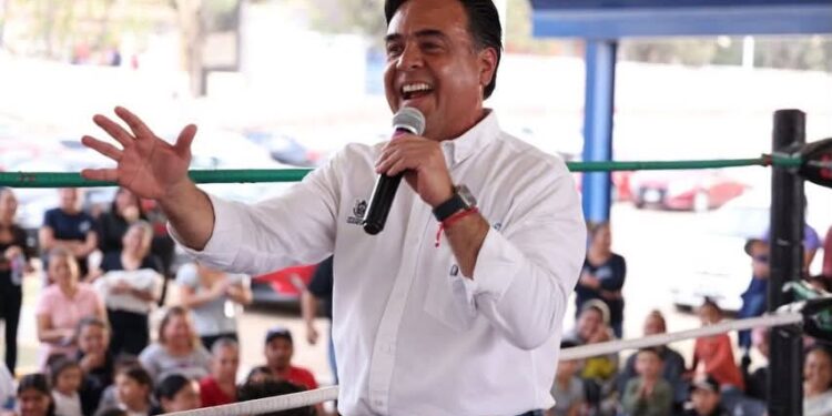 Querétaro impulsará programa para reunir a migrantes con sus familias en Estados Unidos: Luis Bernardo Nava