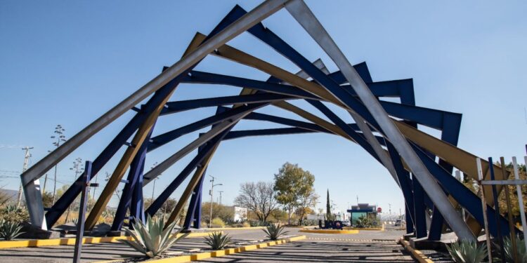 Escuela de Bachilleres UAQ en Aeropuerto iniciará clases el 17 de agosto