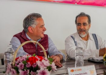 Proyecta René Bejarano alternancia en Querétaro