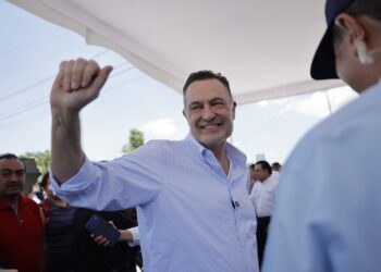 Supera Mauricio Kuri las 100 calles modernizadas en San Juan del Río