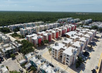 CFE e Infonavit garantizan luz a Viviendas del Bienestar