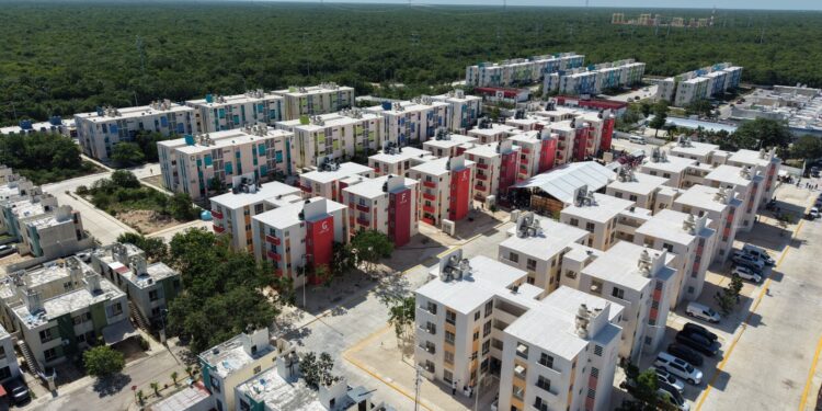CFE e Infonavit garantizan luz a Viviendas del Bienestar