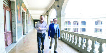 Recorte federal: $1,800 millones
