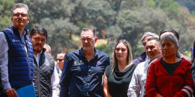 Entrega gobierno estatal sistema de agua para mil 650 habitantes de San Joaquín y Cadereyta