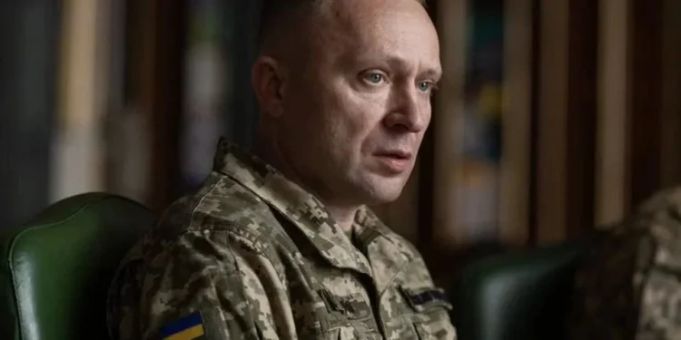 Reemplaza Zelensky a máximo general de Ucrania