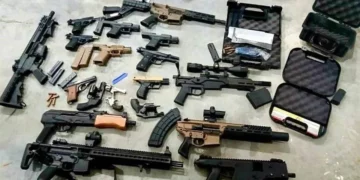 Confisca EU 138 armas destinadas a México