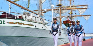 Zarpa el Buque Escuela “Cuauhtémoc” para iniciar el Crucero de Instrucción “Pacífico Norte 2026”