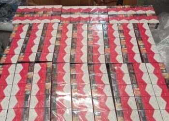 México y EU decomisan 60 mil cajetillas de cigarros en el AIFA
