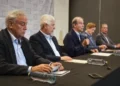 Arropan Fox y ex Gobernadores a Ruffo