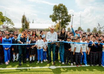Mejores escuelas para las niñas y niños de El Marqués