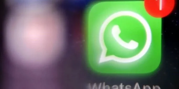 Alertan nueva estafa con falsas facturas por WhatsApp