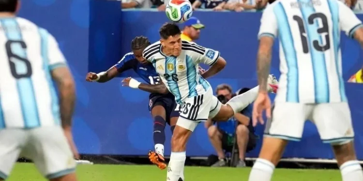 Eligen gol de Sidny Lopes como el mejor del Mundial