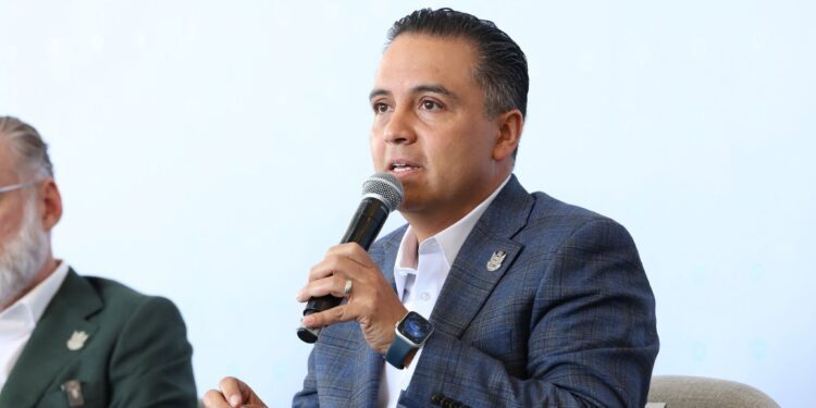 Habilitan tres centros de acopio en Querétaro para apoyar a Venezuela tras sismos