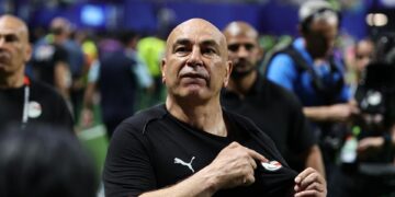 Estalla DT egipcio contra arbitraje