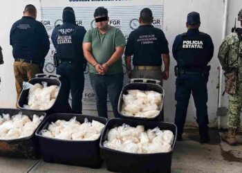 Decomisan 200 kilos de metanfetamina en carretera de Sonora